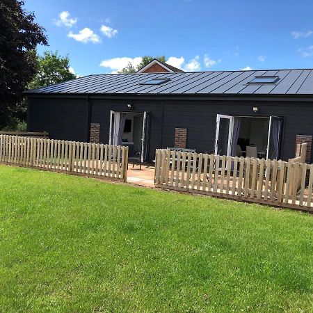 2 Barn Cottages Whitchurch  Luaran gambar
