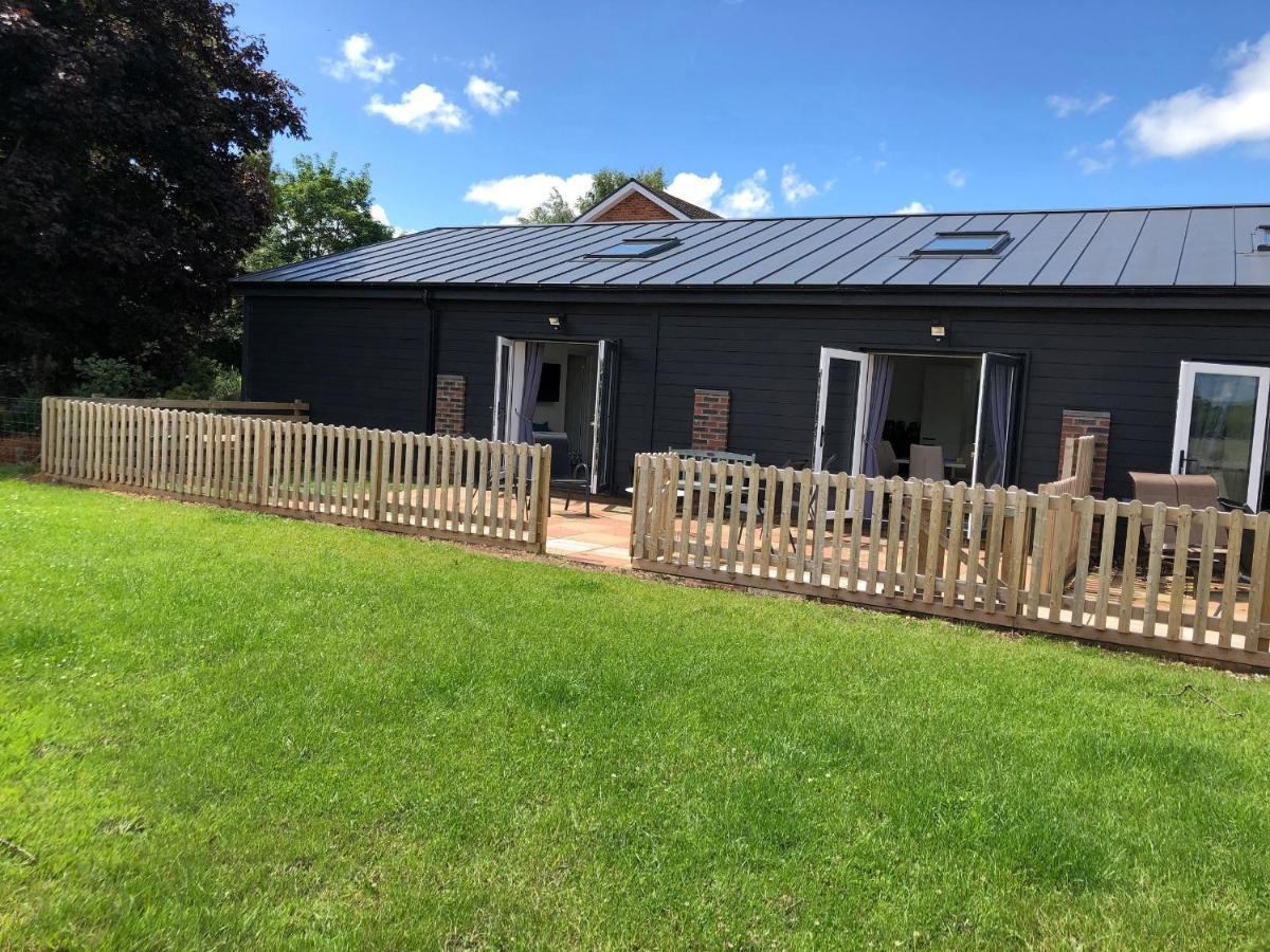 2 Barn Cottages Whitchurch  Luaran gambar