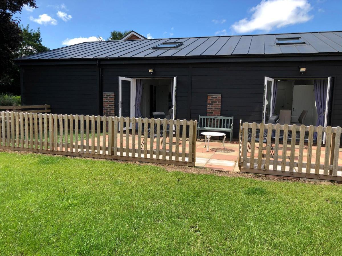 2 Barn Cottages Whitchurch  Luaran gambar